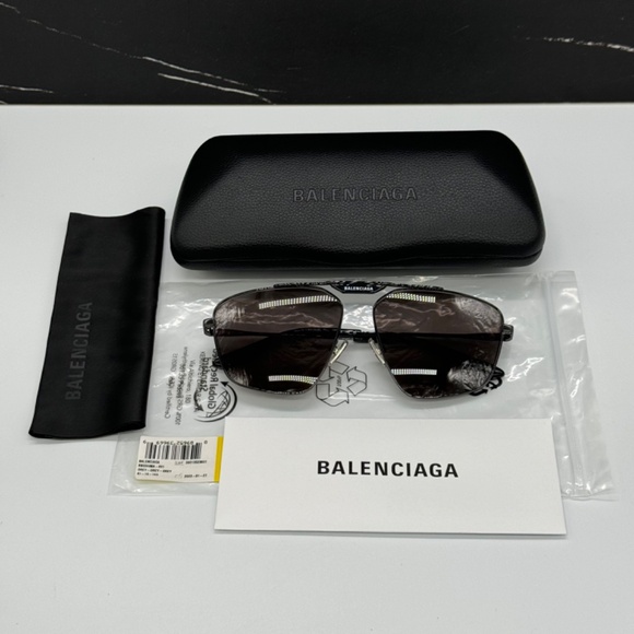 NEW BB0246SA 001 BALENCIAGA BLACK METAL UNISEX BALENCIAGA SUNGLASSES - Picture 12 of 12